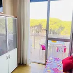 Airy With Balcony-beahost דירה *