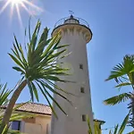 Airy With Balcony-beahost ביביונה