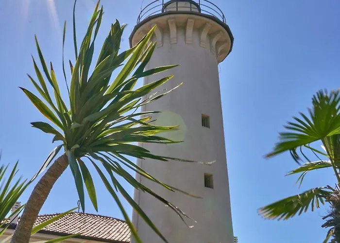 Airy With Balcony-beahost بيبيوني